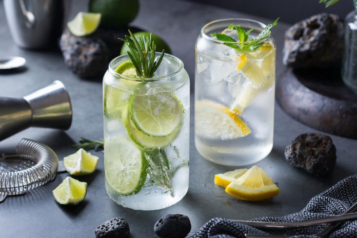 Calorie gin lemon